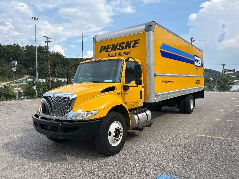Medium Duty Box Truck-Light and Medium Duty Trucks-International-2021-MV607-Cross Lanes-WV-226,111\n\t\tmiles-$ 39,750 - Image 3