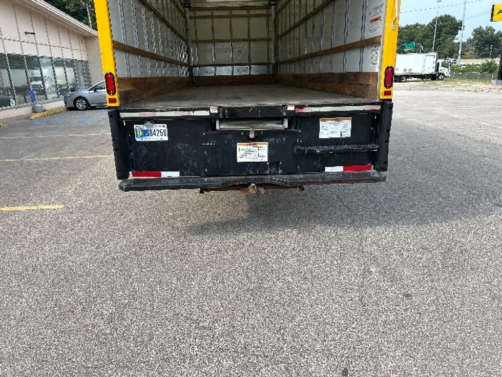 Medium Duty Box Truck-Light and Medium Duty Trucks-International-2021-MV607-Cross Lanes-WV-226,111\n\t\tmiles-$ 39,750 - Image 9