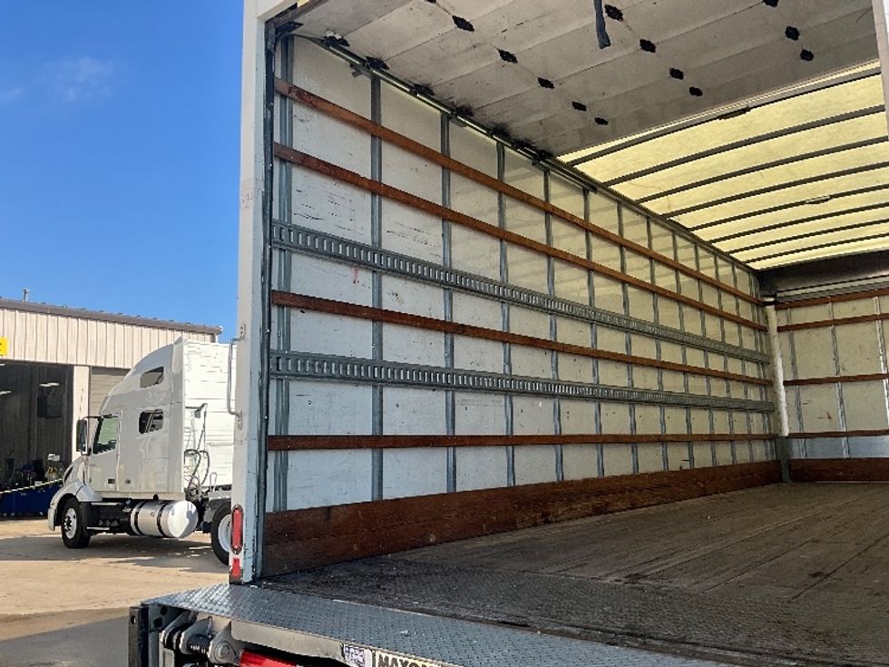 Medium Duty Box Truck-Light and Medium Duty Trucks-International-2021-MV607-Dallas-TX-130,481\n\t\tmiles-$ 62,750 - Image 11