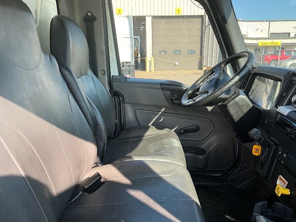 Medium Duty Box Truck-Light and Medium Duty Trucks-International-2021-MV607-Dallas-TX-130,481\n\t\tmiles-$ 62,750 - Image 22