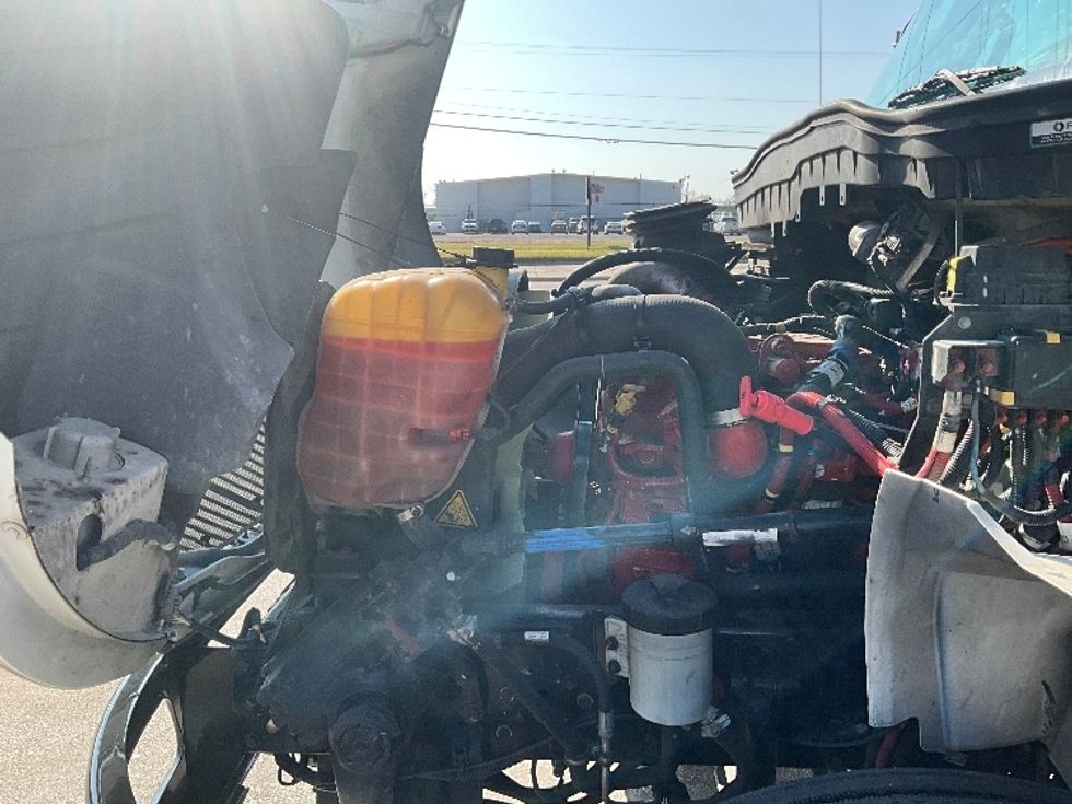 Medium Duty Box Truck-Light and Medium Duty Trucks-International-2021-MV607-Dallas-TX-130,481\n\t\tmiles-$ 62,750 - Image 24