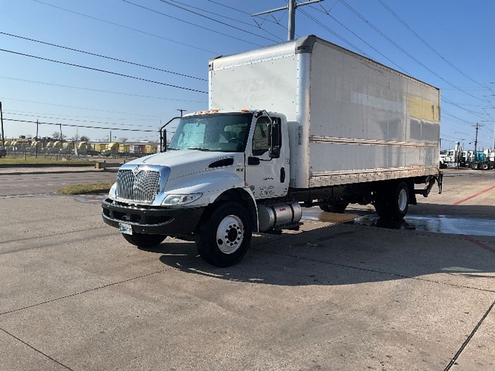 Medium Duty Box Truck-Light and Medium Duty Trucks-International-2021-MV607-Dallas-TX-130,481\n\t\tmiles-$ 62,750 - Image 3