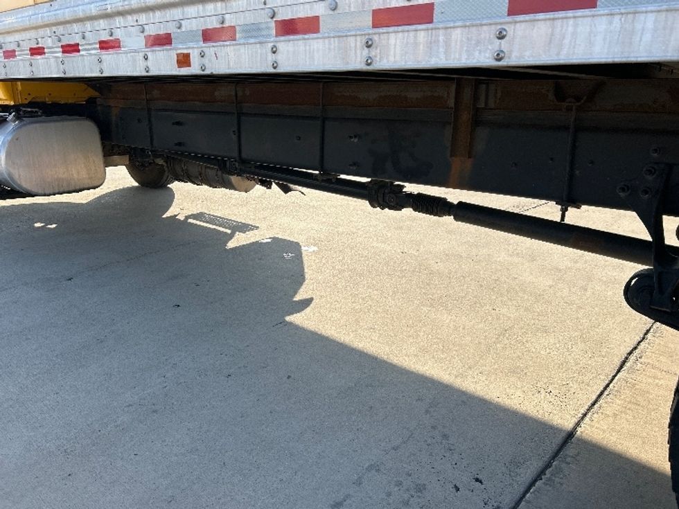 Medium Duty Box Truck-Light and Medium Duty Trucks-International-2021-MV607-Dallas-TX-167,108\n\t\tmiles-$ 40,750 - Image 5