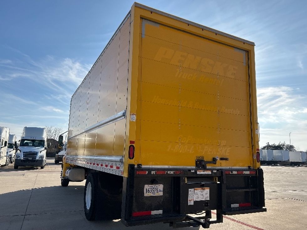 Medium Duty Box Truck-Light and Medium Duty Trucks-International-2021-MV607-Dallas-TX-167,108\n\t\tmiles-$ 40,750 - Image 6