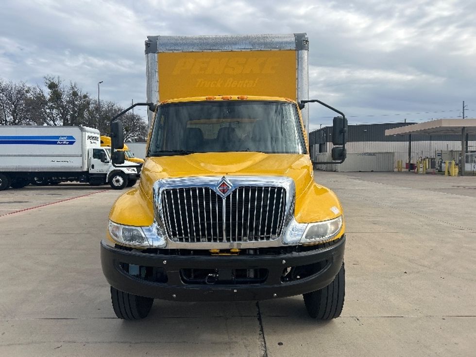 Medium Duty Box Truck-Light and Medium Duty Trucks-International-2021-MV607-Dallas-TX-191,429\n\t\tmiles-$ 43,500 - Image 2