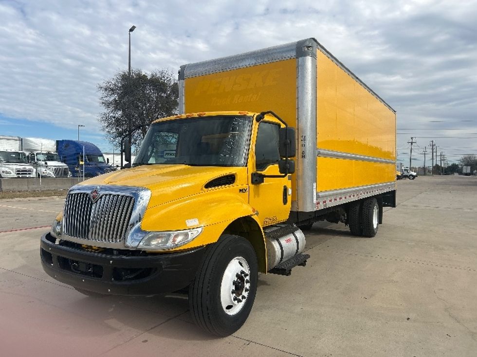 Medium Duty Box Truck-Light and Medium Duty Trucks-International-2021-MV607-Dallas-TX-191,429\n\t\tmiles-$ 43,500 - Image 3