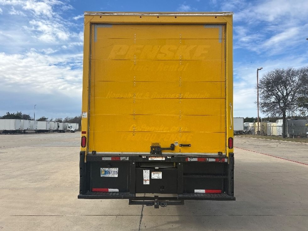 Medium Duty Box Truck-Light and Medium Duty Trucks-International-2021-MV607-Dallas-TX-191,429\n\t\tmiles-$ 43,500 - Image 7