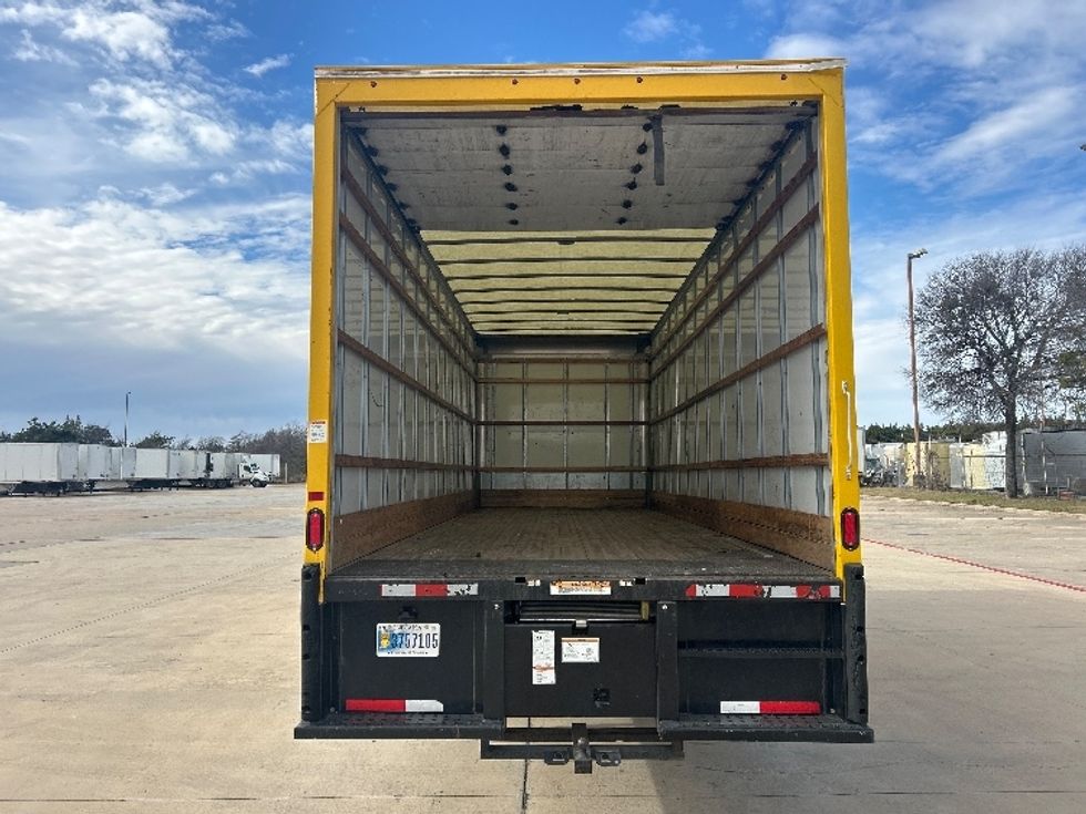 Medium Duty Box Truck-Light and Medium Duty Trucks-International-2021-MV607-Dallas-TX-191,429\n\t\tmiles-$ 43,500 - Image 9