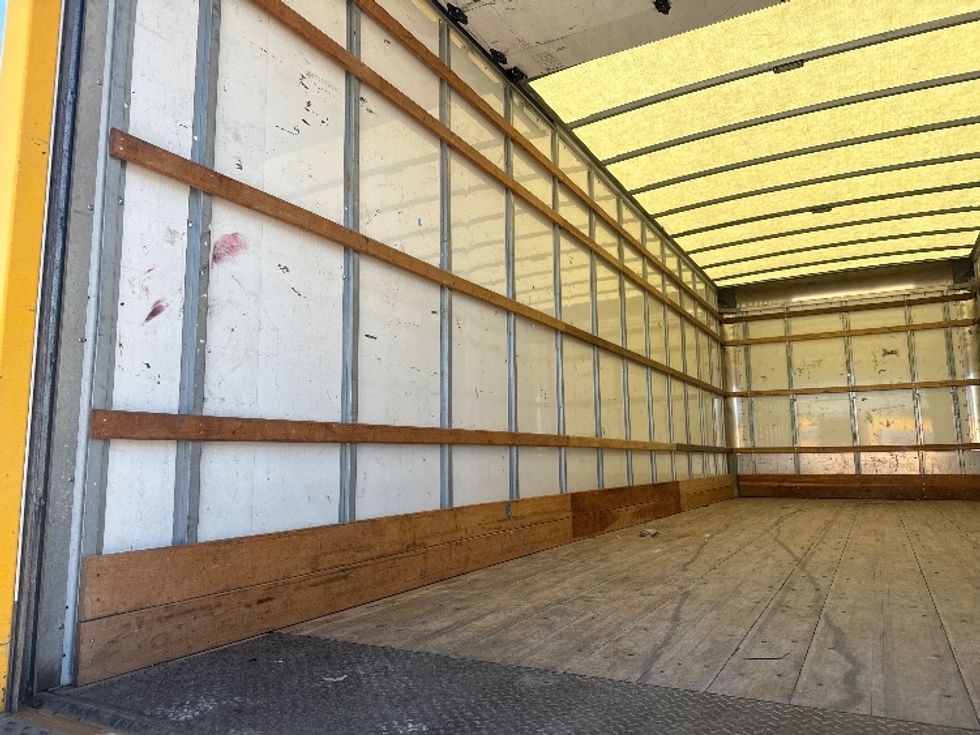 Medium Duty Box Truck-Light and Medium Duty Trucks-International-2021-MV607-Dallas-TX-194,259\n\t\tmiles-$ 43,000 - Image 11