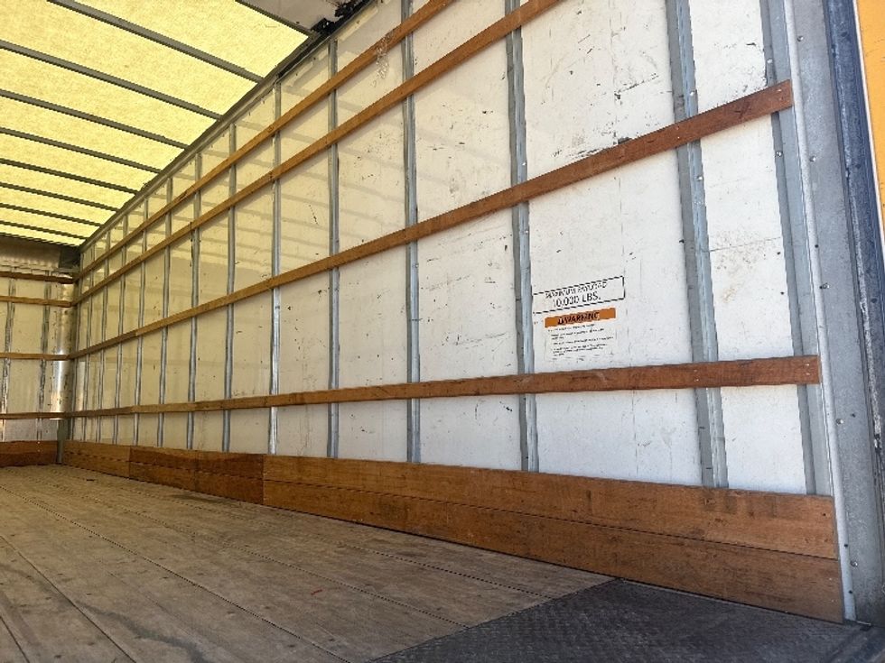 Medium Duty Box Truck-Light and Medium Duty Trucks-International-2021-MV607-Dallas-TX-194,259\n\t\tmiles-$ 43,000 - Image 12