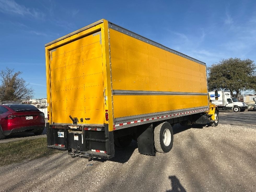 Medium Duty Box Truck-Light and Medium Duty Trucks-International-2021-MV607-Dallas-TX-194,259\n\t\tmiles-$ 43,000 - Image 13