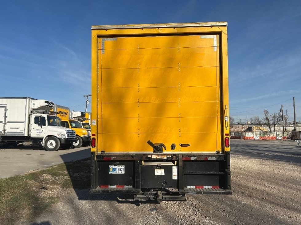 Medium Duty Box Truck-Light and Medium Duty Trucks-International-2021-MV607-Dallas-TX-194,259\n\t\tmiles-$ 43,000 - Image 7