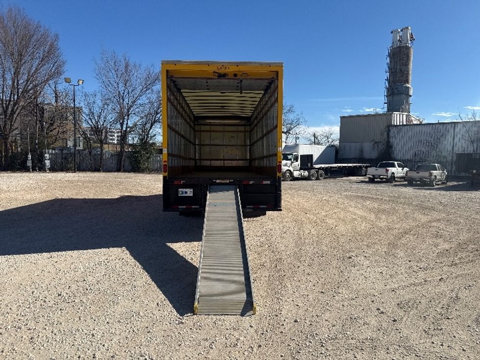 Medium Duty Box Truck-Light and Medium Duty Trucks-International-2021-MV607-Dallas-TX-194,259\n\t\tmiles-$ 43,000 - Image 9
