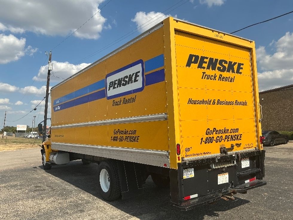 Medium Duty Box Truck-Light and Medium Duty Trucks-International-2021-MV607-Dallas-TX-196,523\n\t\tmiles-$ 42,750 - Image 6