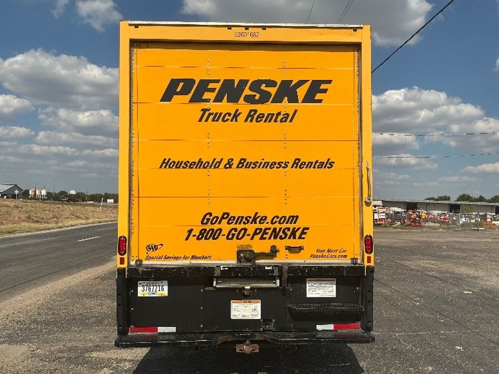 Medium Duty Box Truck-Light and Medium Duty Trucks-International-2021-MV607-Dallas-TX-196,523\n\t\tmiles-$ 42,750 - Image 7