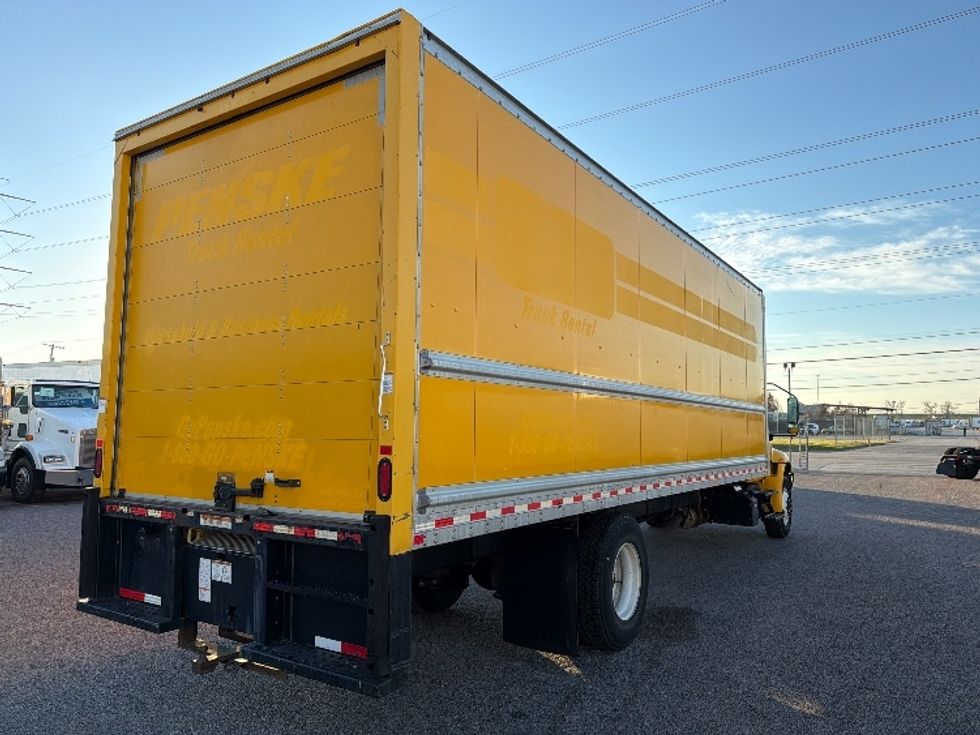 Medium Duty Box Truck-Light and Medium Duty Trucks-International-2021-MV607-Dallas-TX-199,747\n\t\tmiles-$ 42,250 - Image 13