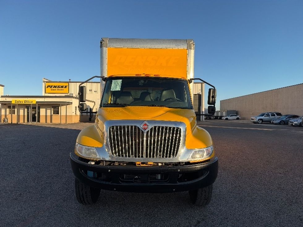 Medium Duty Box Truck-Light and Medium Duty Trucks-International-2021-MV607-Dallas-TX-199,747\n\t\tmiles-$ 42,250 - Image 2
