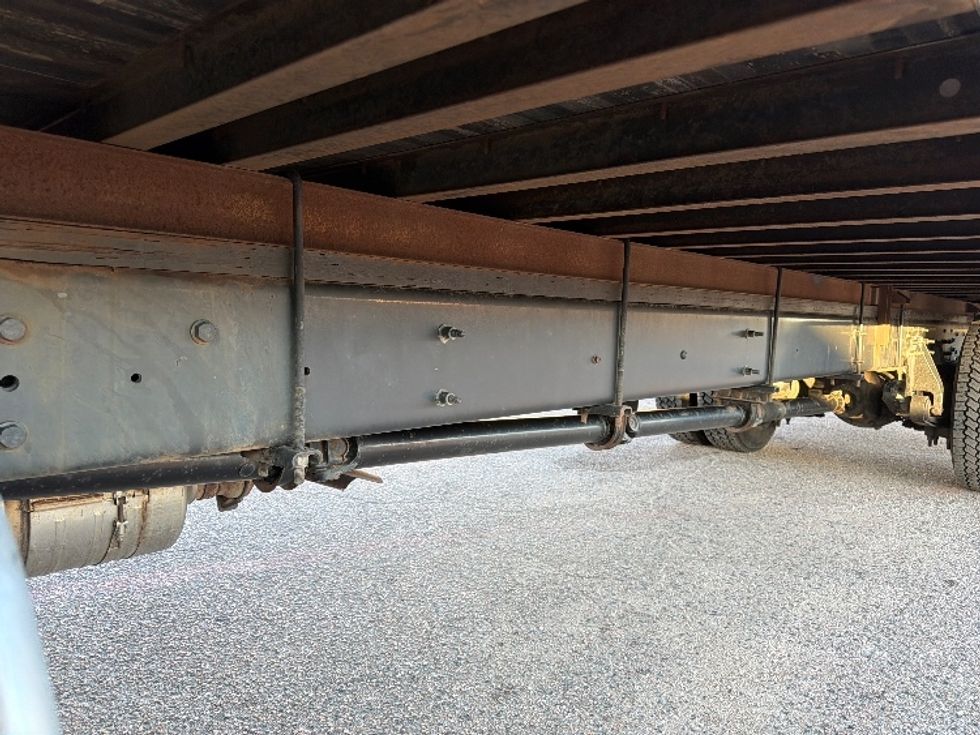 Medium Duty Box Truck-Light and Medium Duty Trucks-International-2021-MV607-Dallas-TX-199,747\n\t\tmiles-$ 42,250 - Image 5