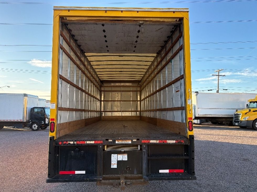 Medium Duty Box Truck-Light and Medium Duty Trucks-International-2021-MV607-Dallas-TX-199,747\n\t\tmiles-$ 42,250 - Image 8