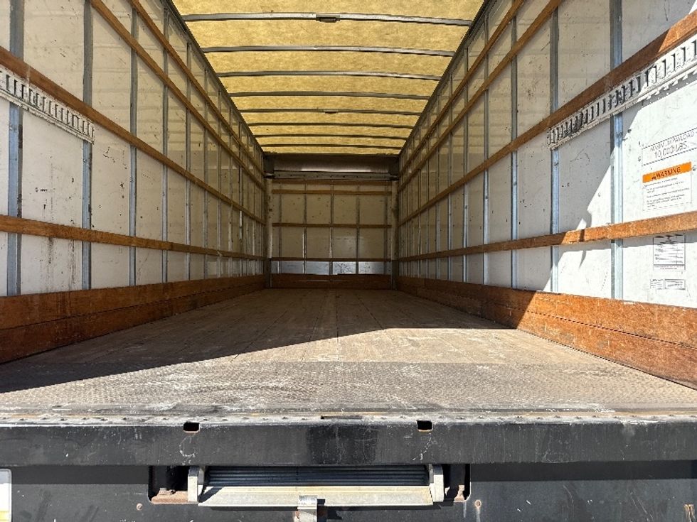 Medium Duty Box Truck-Light and Medium Duty Trucks-International-2021-MV607-Dallas-TX-204,023\n\t\tmiles-$ 41,750 - Image 10