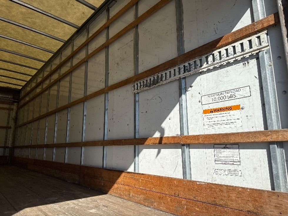 Medium Duty Box Truck-Light and Medium Duty Trucks-International-2021-MV607-Dallas-TX-204,023\n\t\tmiles-$ 41,750 - Image 12