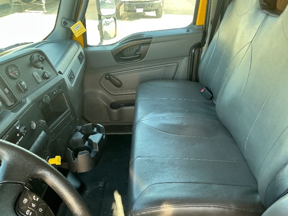 Medium Duty Box Truck-Light and Medium Duty Trucks-International-2021-MV607-Dallas-TX-220,885\n\t\tmiles-$ 39,250 - Image 19