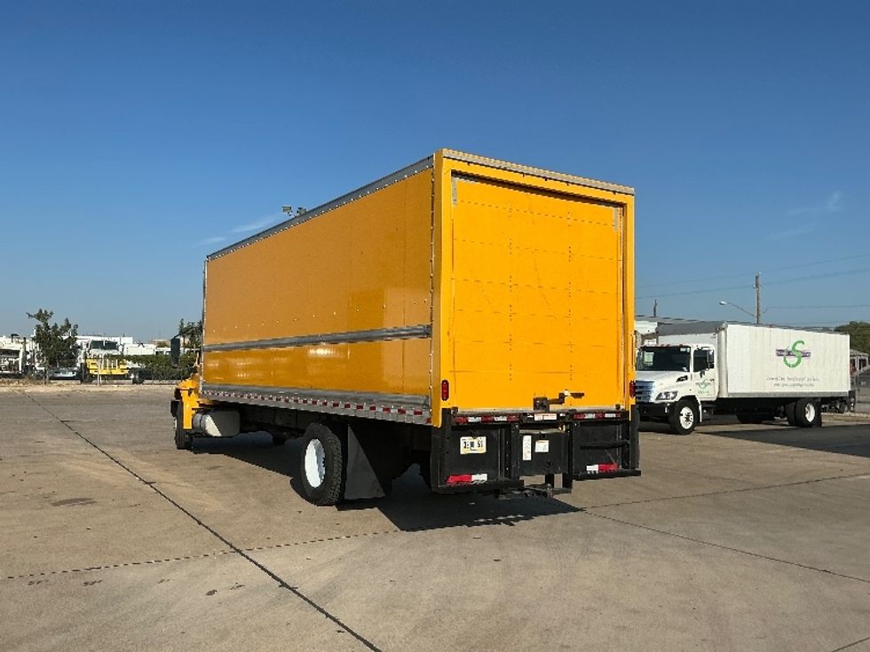 Medium Duty Box Truck-Light and Medium Duty Trucks-International-2021-MV607-Dallas-TX-220,885\n\t\tmiles-$ 39,250 - Image 6