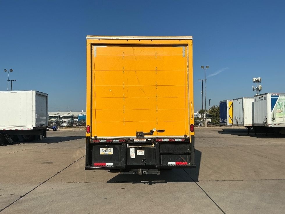 Medium Duty Box Truck-Light and Medium Duty Trucks-International-2021-MV607-Dallas-TX-220,885\n\t\tmiles-$ 39,250 - Image 7