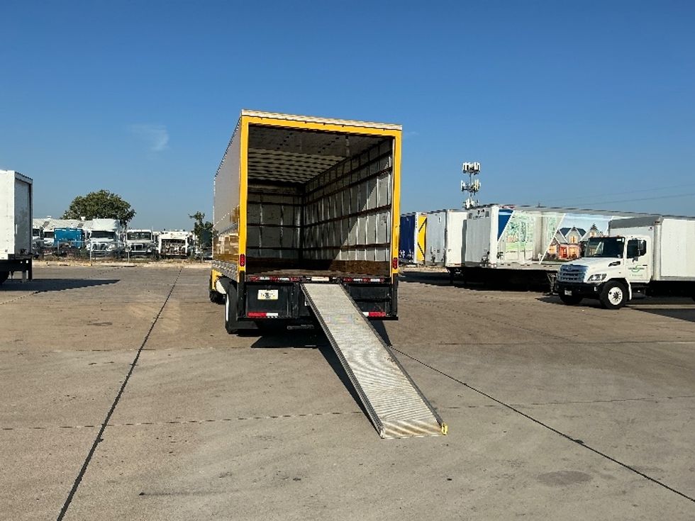 Medium Duty Box Truck-Light and Medium Duty Trucks-International-2021-MV607-Dallas-TX-220,885\n\t\tmiles-$ 39,250 - Image 9