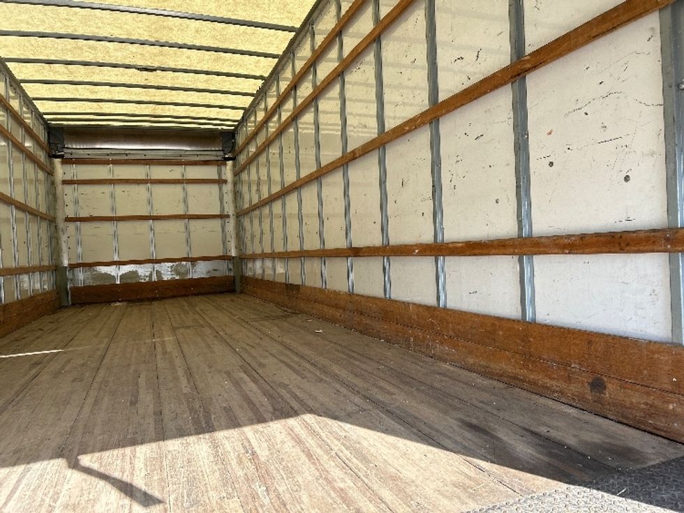 Medium Duty Box Truck-Light and Medium Duty Trucks-International-2021-MV607-Dallas-TX-221,723\n\t\tmiles-$ 35,500 - Image 12