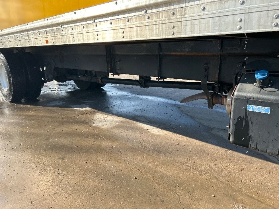 Medium Duty Box Truck-Light and Medium Duty Trucks-International-2021-MV607-Dallas-TX-221,723\n\t\tmiles-$ 35,500 - Image 14