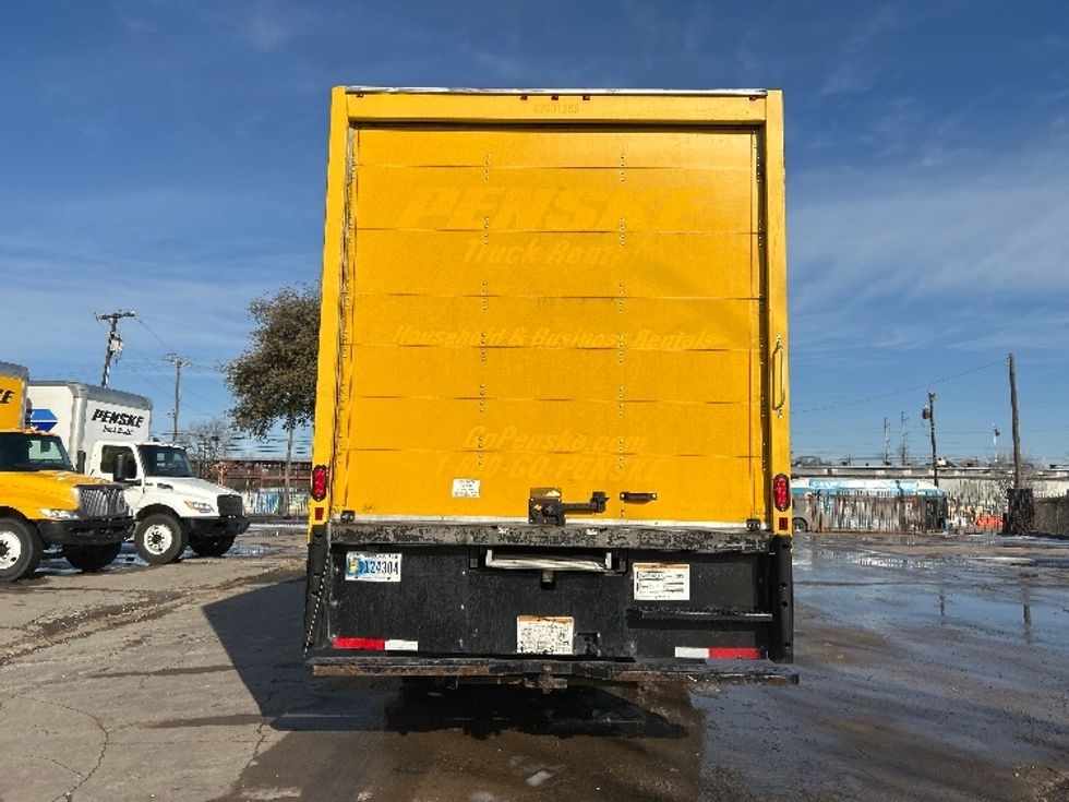 Medium Duty Box Truck-Light and Medium Duty Trucks-International-2021-MV607-Dallas-TX-221,723\n\t\tmiles-$ 35,500 - Image 7