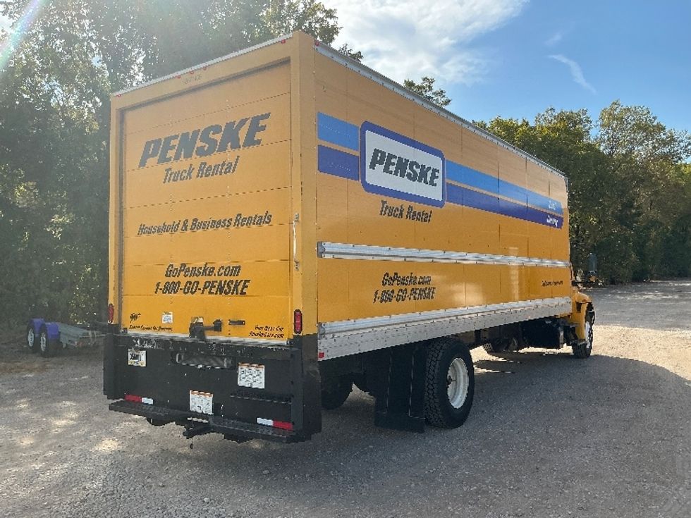 Medium Duty Box Truck-Light and Medium Duty Trucks-International-2021-MV607-Dallas-TX-222,371\n\t\tmiles-$ 39,000 - Image 13