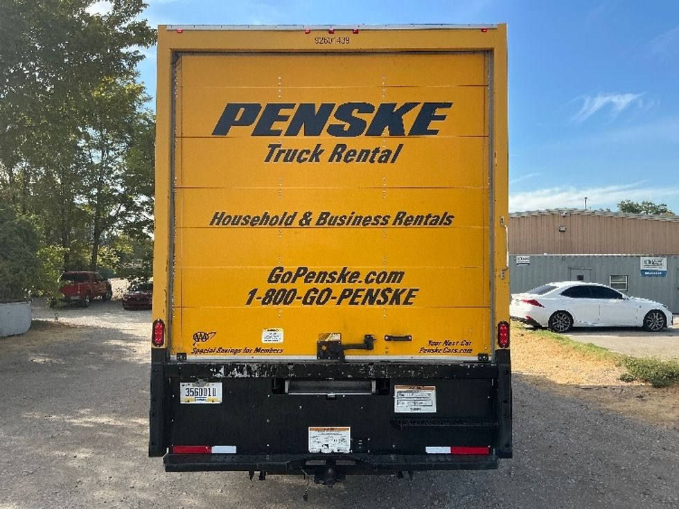 Medium Duty Box Truck-Light and Medium Duty Trucks-International-2021-MV607-Dallas-TX-222,371\n\t\tmiles-$ 39,000 - Image 7