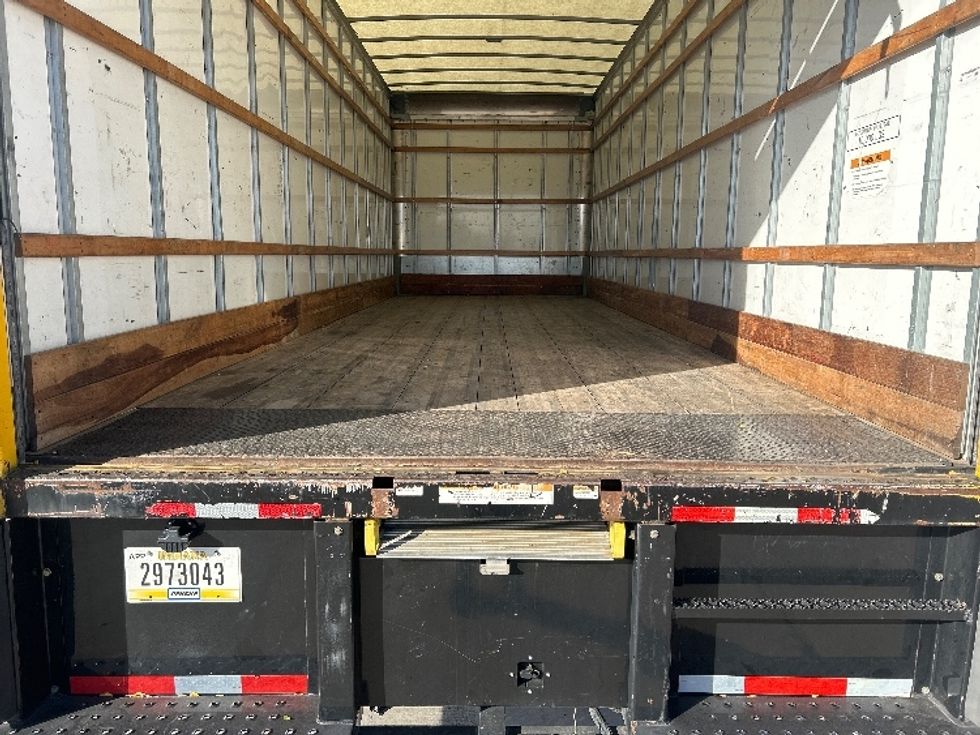 Medium Duty Box Truck-Light and Medium Duty Trucks-International-2021-MV607-Dallas-TX-225,185\n\t\tmiles-$ 37,250 - Image 10