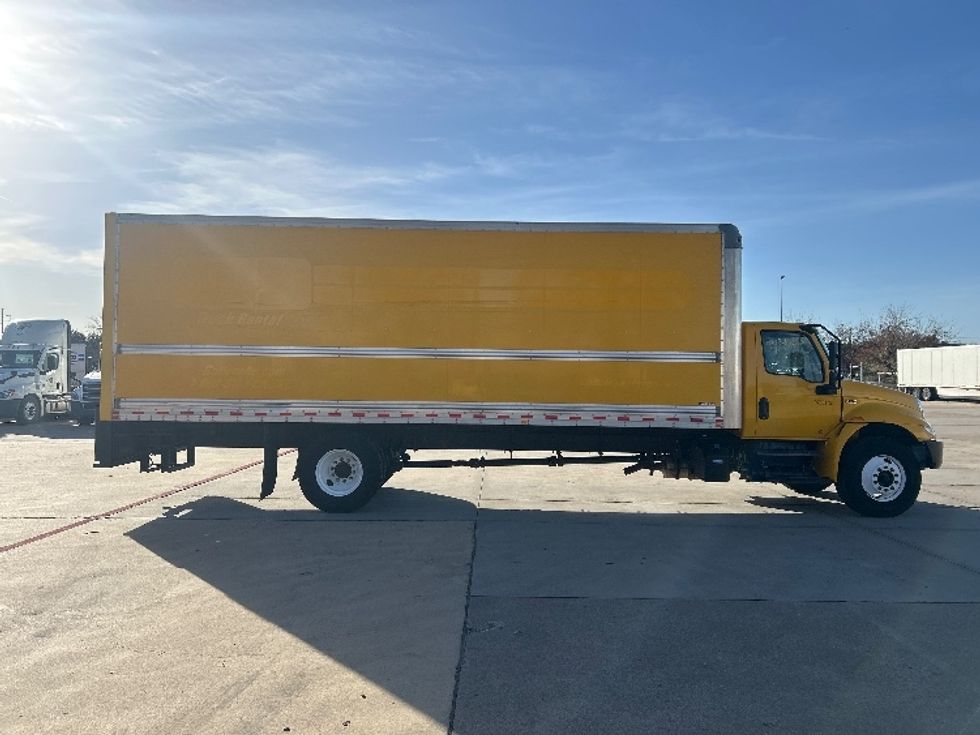 Medium Duty Box Truck-Light and Medium Duty Trucks-International-2021-MV607-Dallas-TX-225,185\n\t\tmiles-$ 37,250 - Image 15