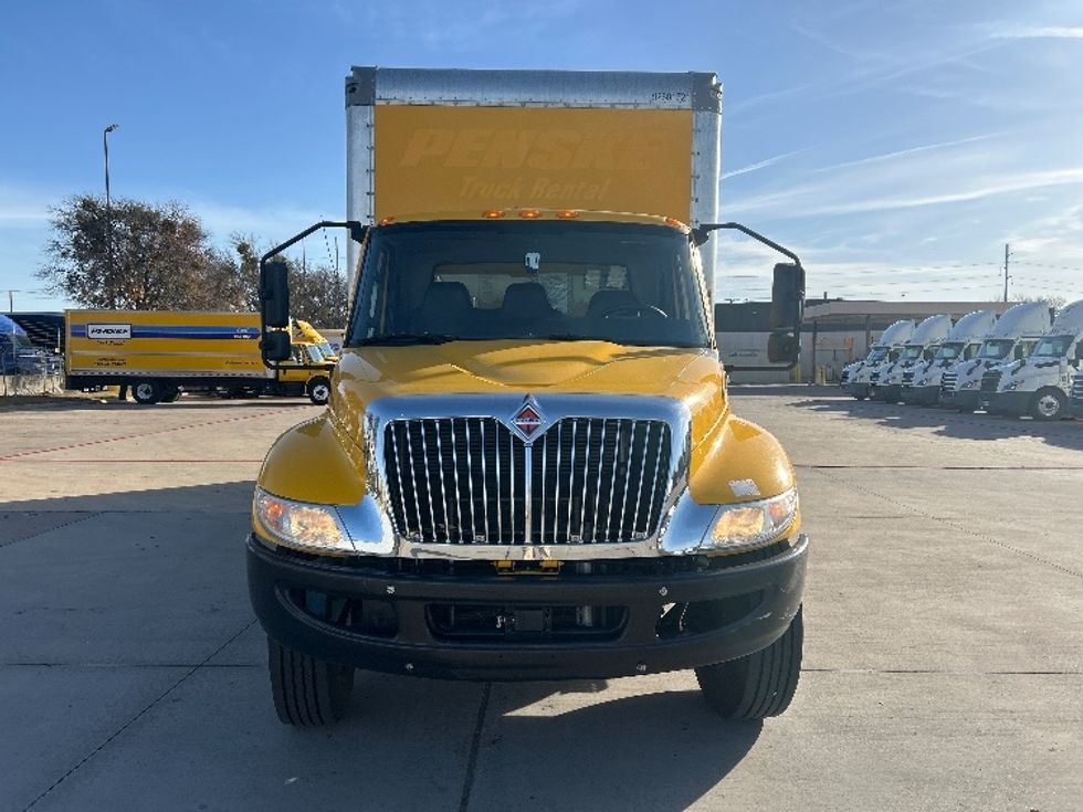 Medium Duty Box Truck-Light and Medium Duty Trucks-International-2021-MV607-Dallas-TX-225,185\n\t\tmiles-$ 37,250 - Image 2