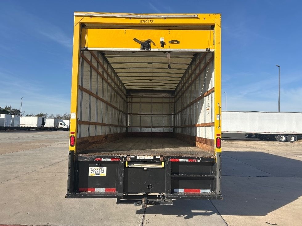 Medium Duty Box Truck-Light and Medium Duty Trucks-International-2021-MV607-Dallas-TX-225,185\n\t\tmiles-$ 37,250 - Image 8