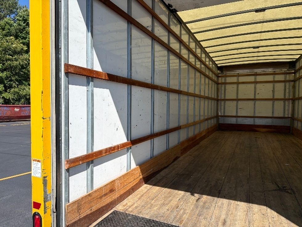 Medium Duty Box Truck-Light and Medium Duty Trucks-International-2021-MV607-Dallas-TX-231,987\n\t\tmiles-$ 40,750 - Image 11