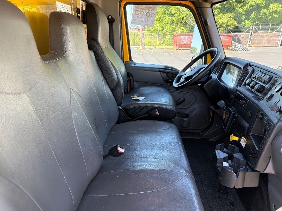 Medium Duty Box Truck-Light and Medium Duty Trucks-International-2021-MV607-Dallas-TX-231,987\n\t\tmiles-$ 40,750 - Image 21