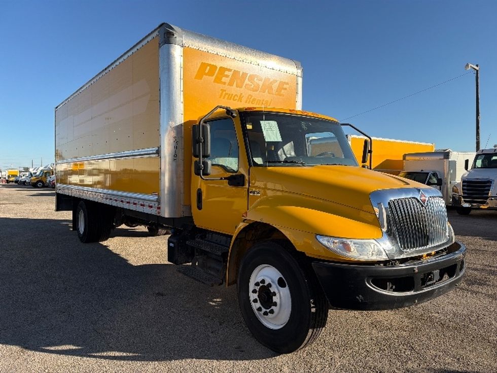 Medium Duty Box Truck-Light and Medium Duty Trucks-International-2021-MV607-Dallas-TX-254,371\n\t\tmiles-$ 32,500 - Image 1