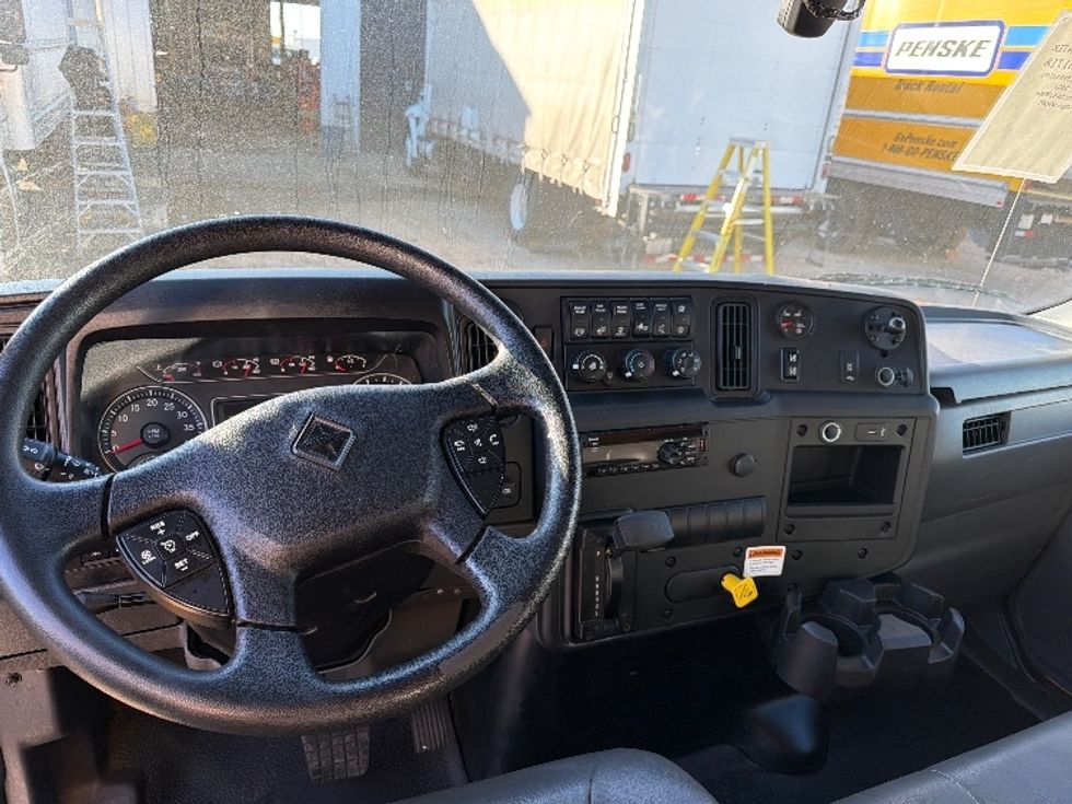 Medium Duty Box Truck-Light and Medium Duty Trucks-International-2021-MV607-Dallas-TX-254,371\n\t\tmiles-$ 32,500 - Image 18