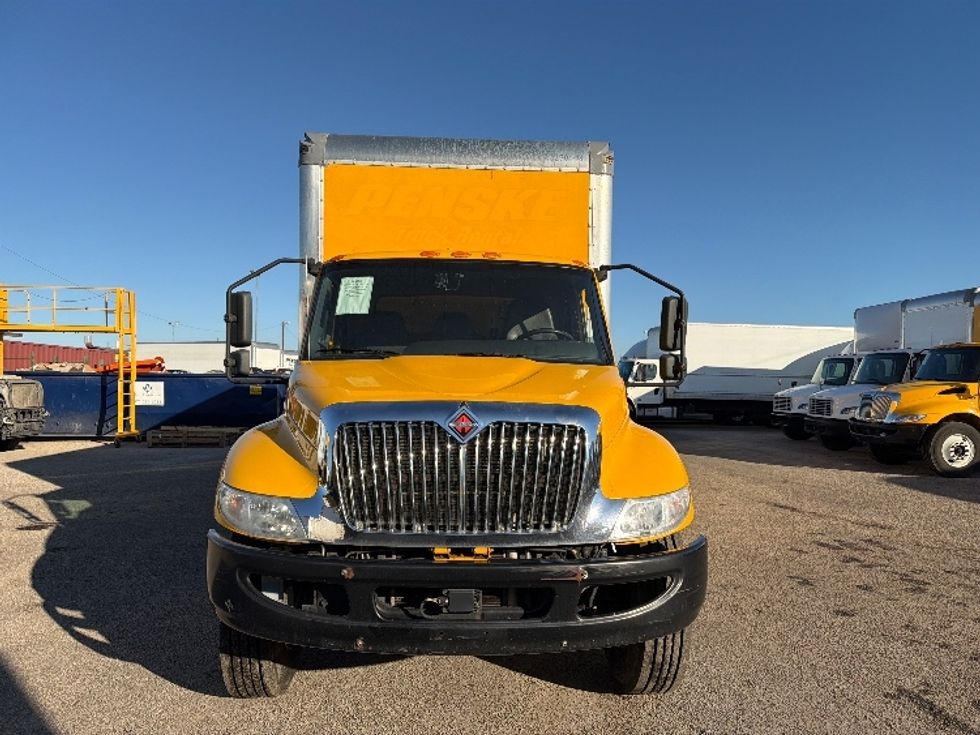 Medium Duty Box Truck-Light and Medium Duty Trucks-International-2021-MV607-Dallas-TX-254,371\n\t\tmiles-$ 32,500 - Image 2