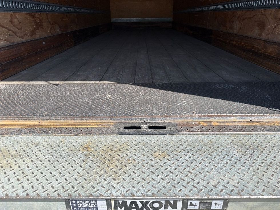 Medium Duty Box Truck-Light and Medium Duty Trucks-International-2021-MV607-Dallas-TX-299,718\n\t\tmiles-$ 40,000 - Image 10