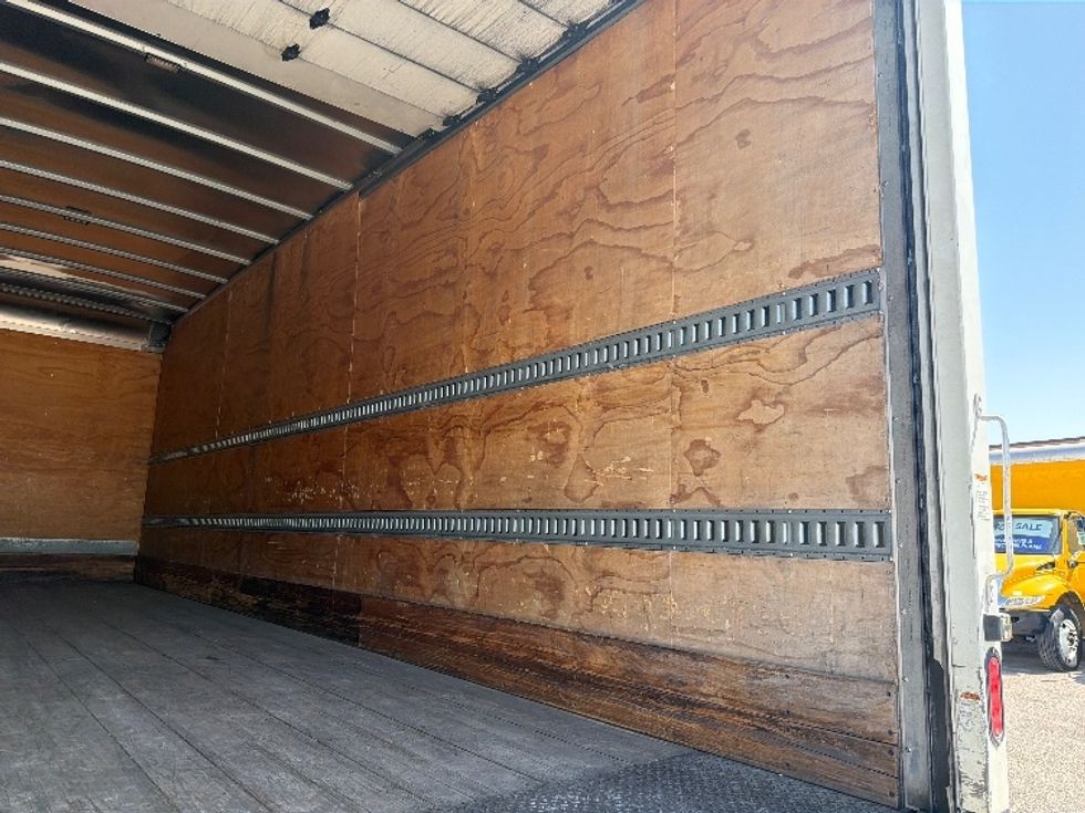 Medium Duty Box Truck-Light and Medium Duty Trucks-International-2021-MV607-Dallas-TX-299,718\n\t\tmiles-$ 40,000 - Image 12