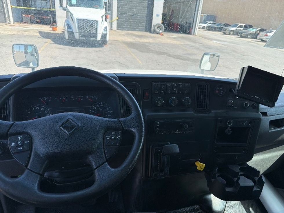 Medium Duty Box Truck-Light and Medium Duty Trucks-International-2021-MV607-Dallas-TX-299,718\n\t\tmiles-$ 40,000 - Image 18