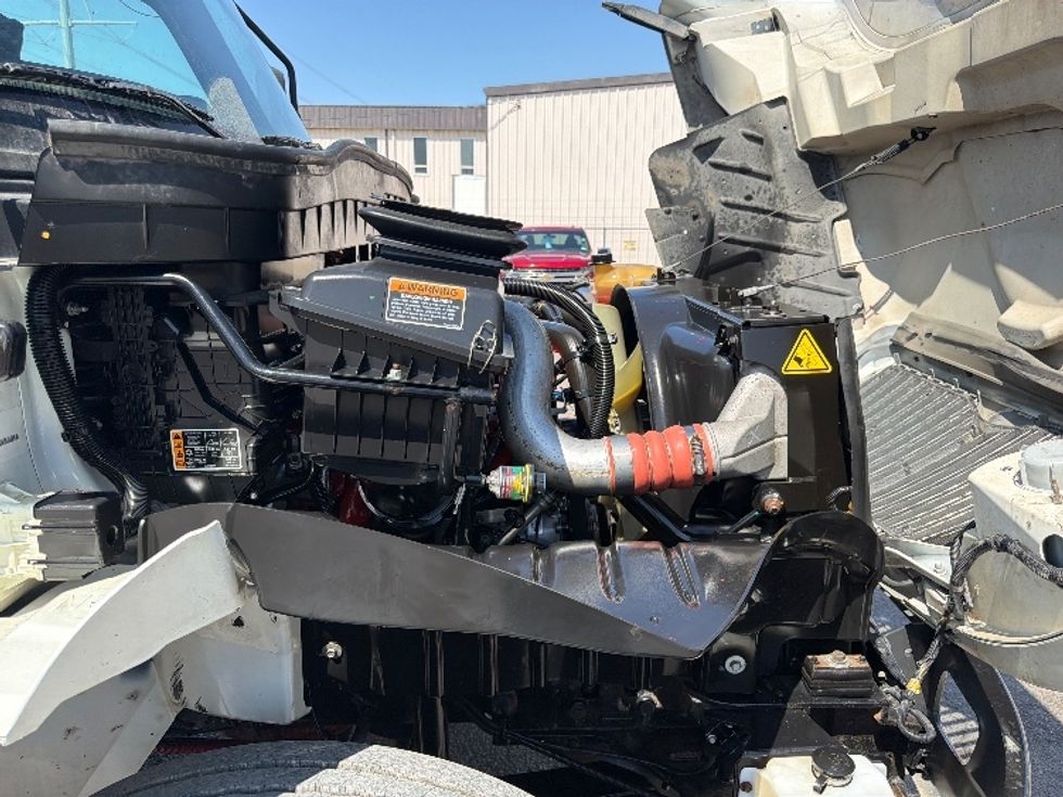 Medium Duty Box Truck-Light and Medium Duty Trucks-International-2021-MV607-Dallas-TX-299,718\n\t\tmiles-$ 40,000 - Image 23