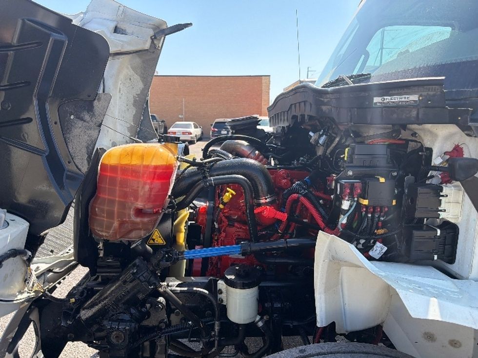 Medium Duty Box Truck-Light and Medium Duty Trucks-International-2021-MV607-Dallas-TX-299,718\n\t\tmiles-$ 40,000 - Image 24