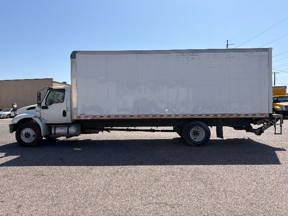 Medium Duty Box Truck-Light and Medium Duty Trucks-International-2021-MV607-Dallas-TX-299,718\n\t\tmiles-$ 40,000 - Image 4