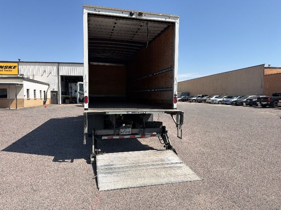 Medium Duty Box Truck-Light and Medium Duty Trucks-International-2021-MV607-Dallas-TX-299,718\n\t\tmiles-$ 40,000 - Image 9